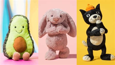 療癒玩偶|Jellycat紅什麼？絨毛兔兔、酪梨寶寶5大角色介紹，子瑜、Jisoo。